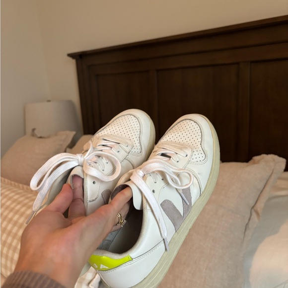 Veja Shoes - Madewell Exclusive Veja